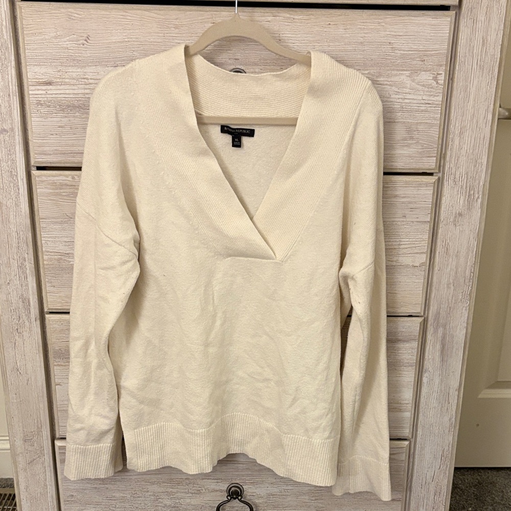 Banana Republic Off-White Knit Sweater